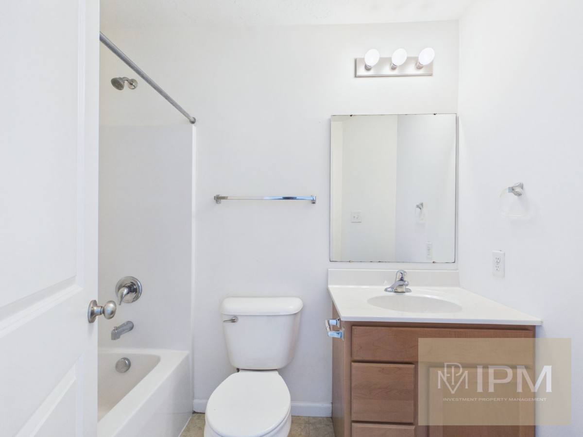 Townhouse for rent at 1212 Ledge Dr, York, PA 17408