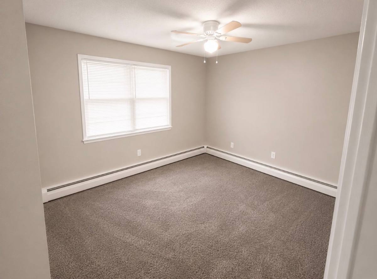 Apartment for rent at 3205 Kingman Blvd, Des Moines, IA 50311