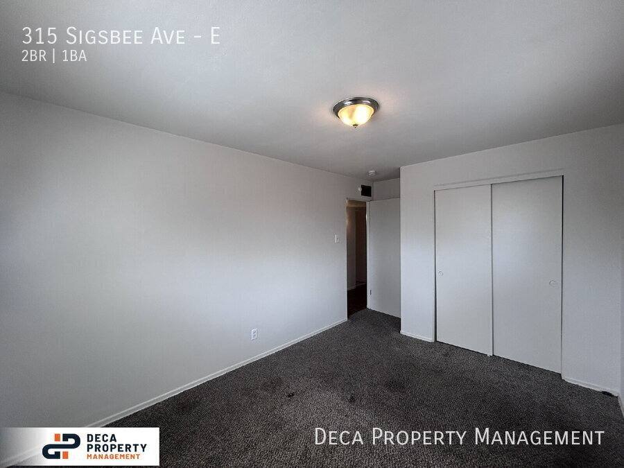 Apartment for rent at 315 Sigsbee Ave E, Saint Louis, MO 63125