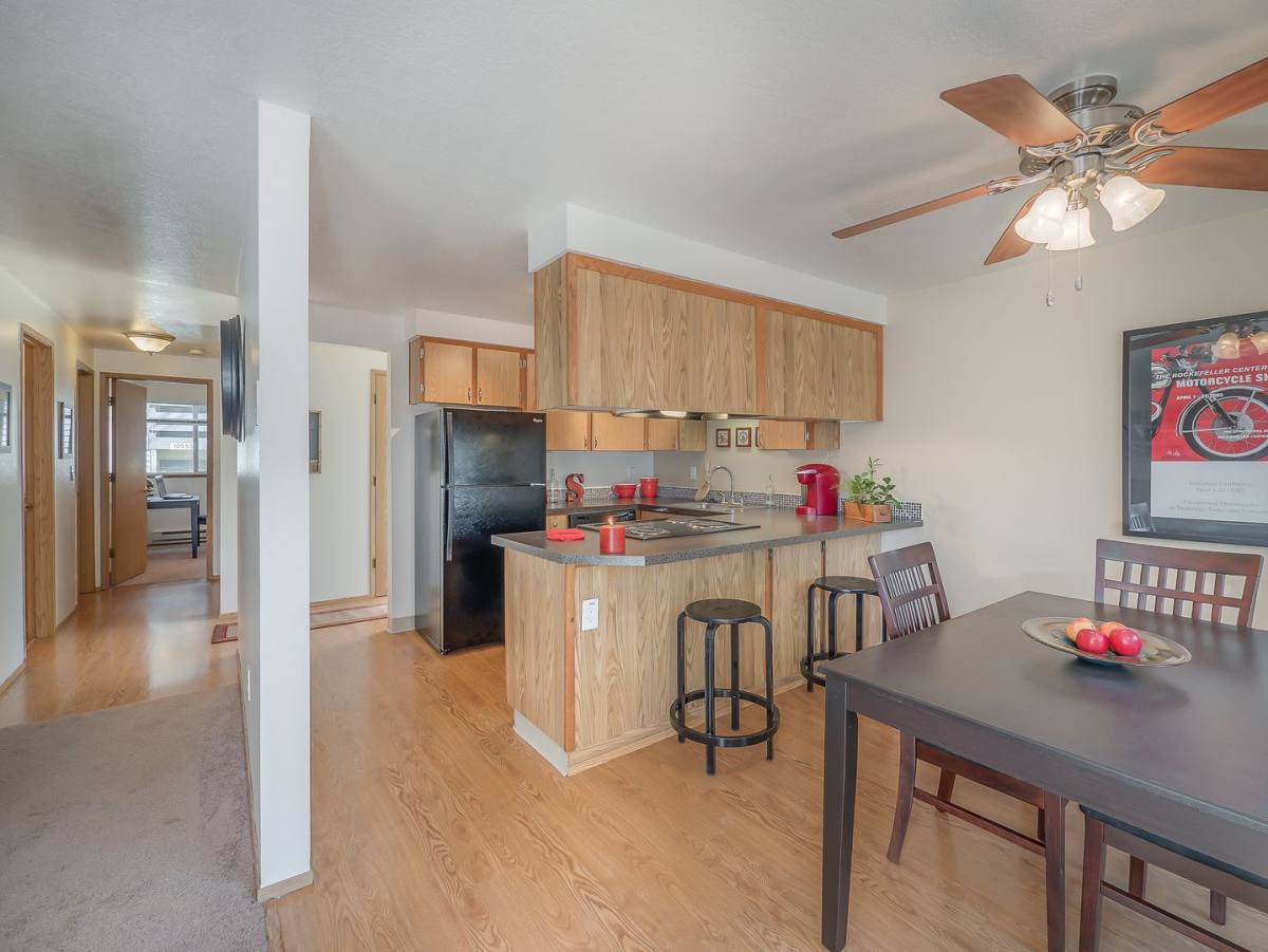 Apartment for rent at 10587 Tigard St, Portland, OR 97223