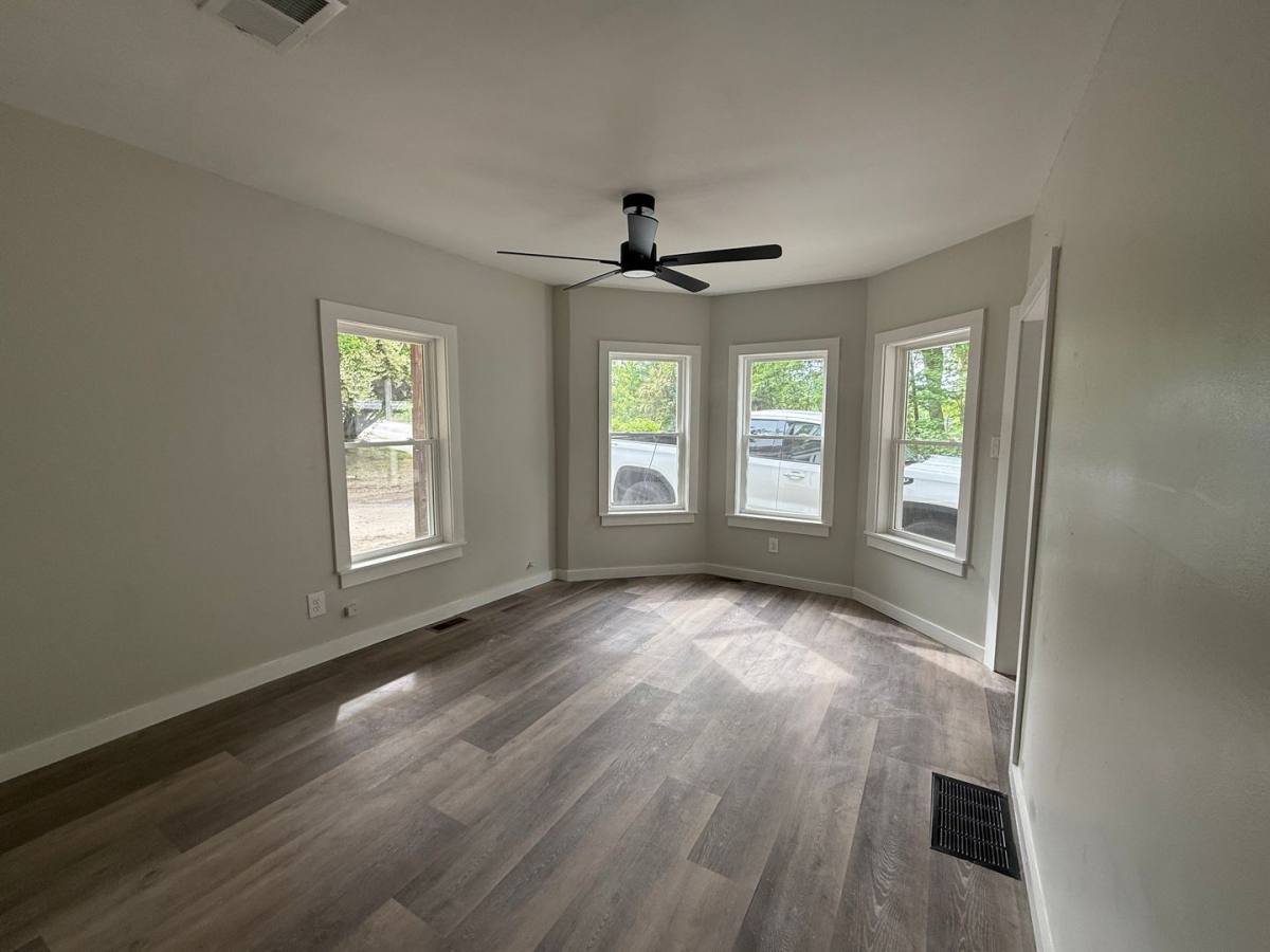 Apartment for rent at 186 W Bow St, Franklin, NH 03235