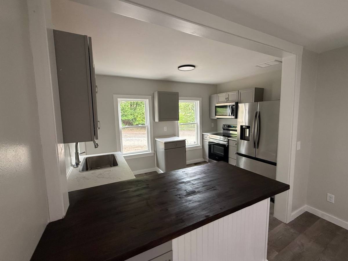 Apartment for rent at 186 W Bow St, Franklin, NH 03235