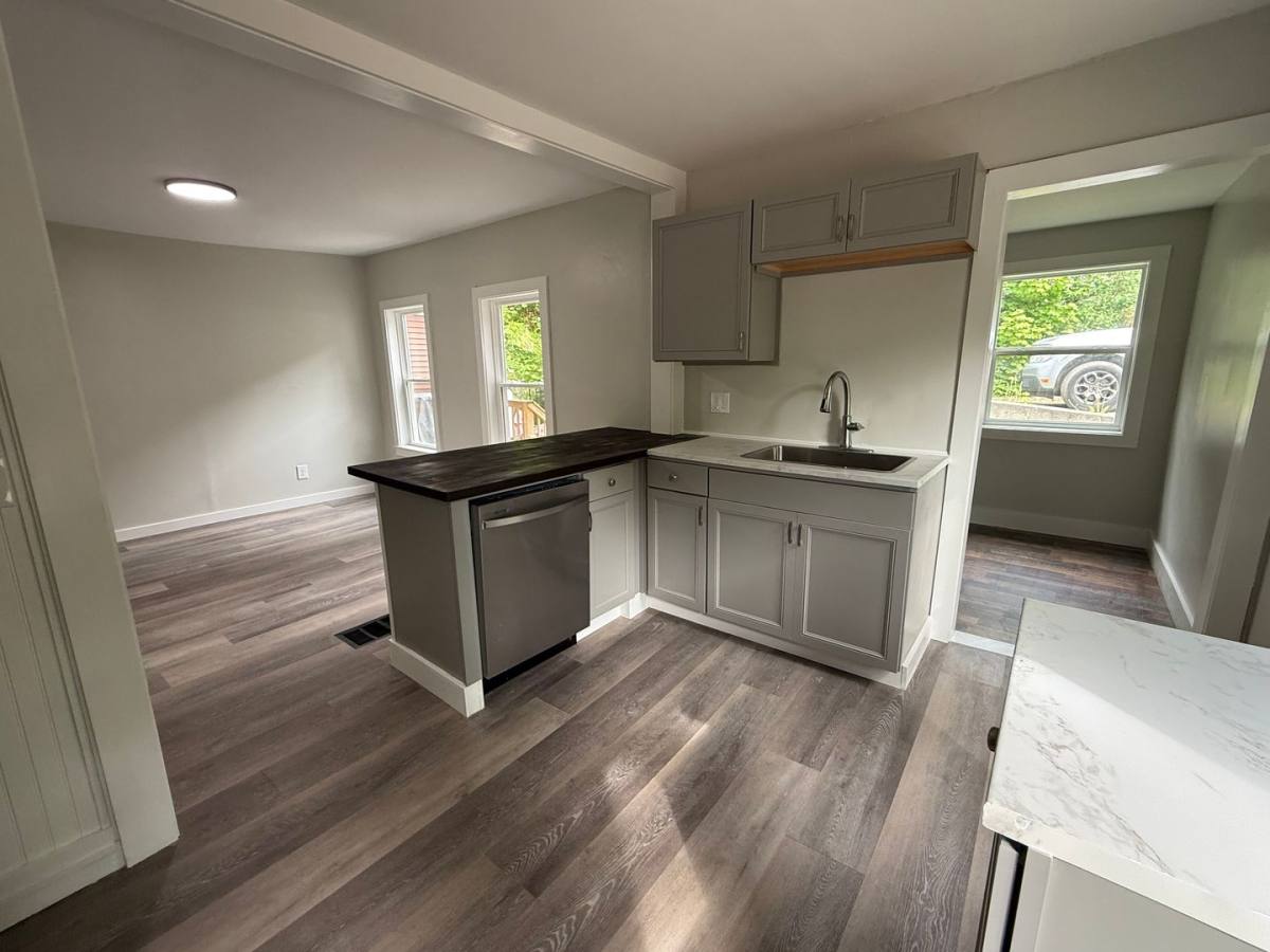Apartment for rent at 186 W Bow St, Franklin, NH 03235