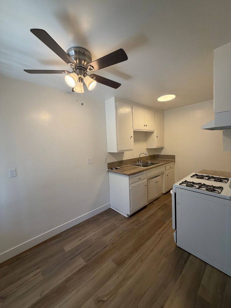 Apartment for rent at 501 Temple Ave, Long Beach, CA 90814