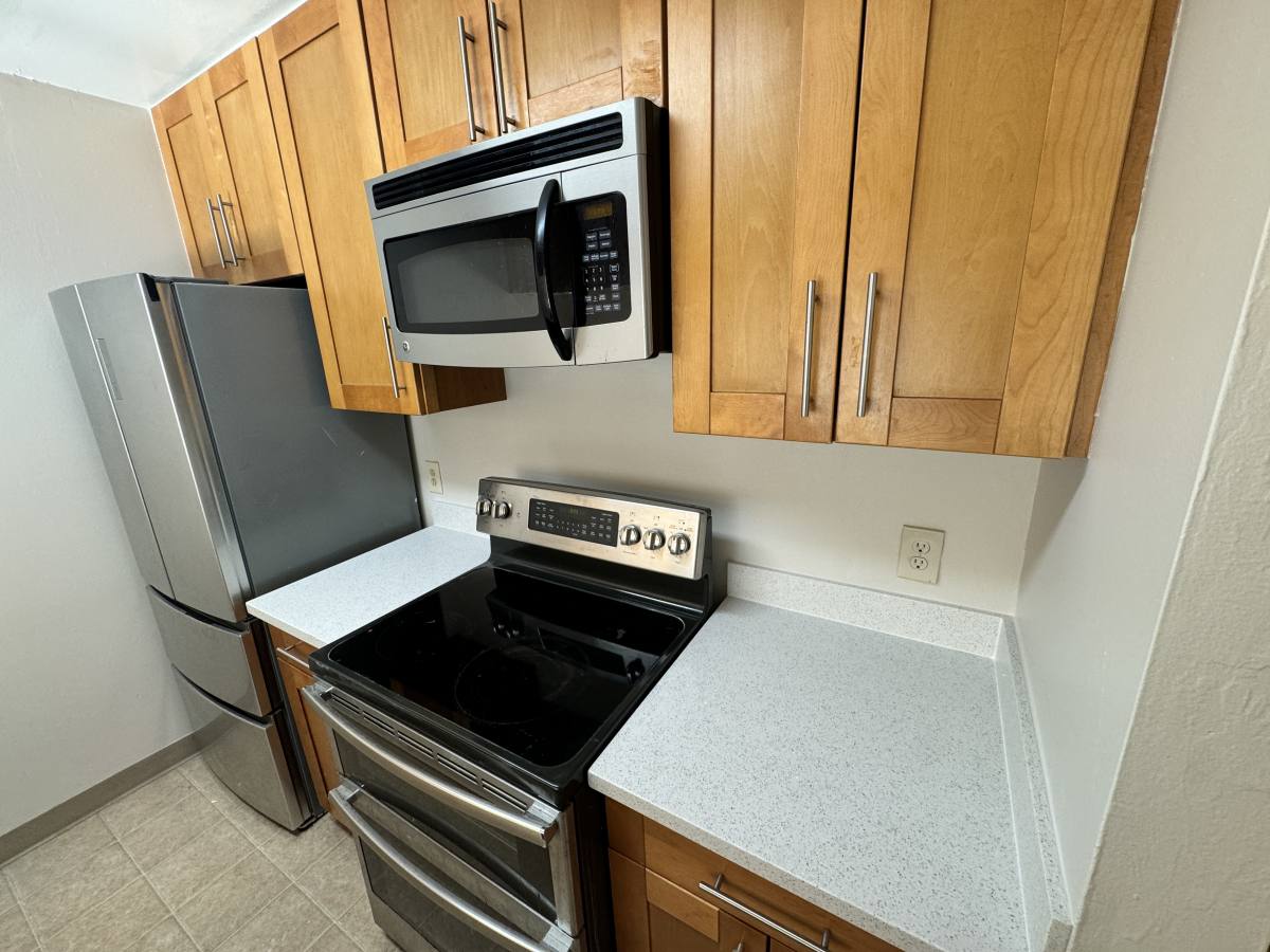 Apartment for rent at 240 Hollis Ave #4, Campbell, CA 95008