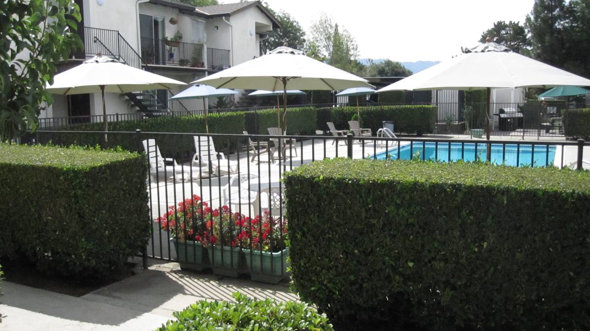 Apartment for rent at 240 Hollis Ave #4, Campbell, CA 95008
