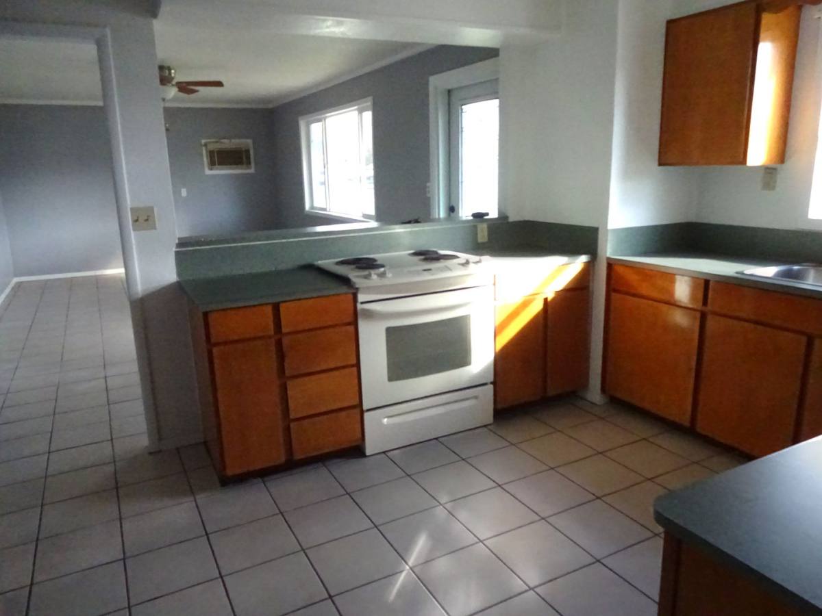 House for rent at 1732 G St, Springfield, OR 97478