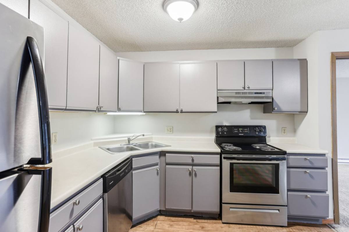 Apartment for rent at 2300-2350 Ridge Dr, Minneapolis, MN 55416