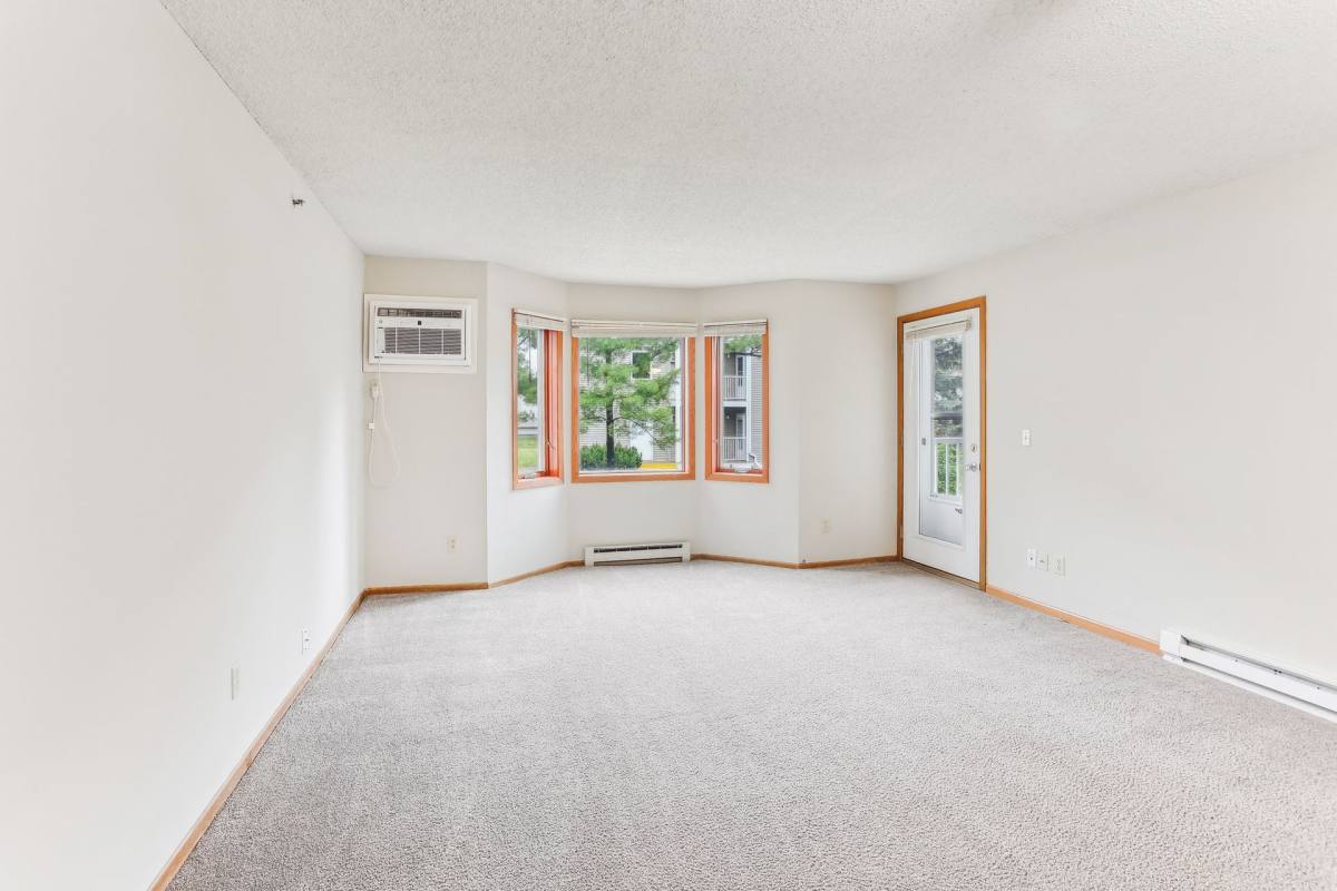 Apartment for rent at 2300-2350 Ridge Dr, Minneapolis, MN 55416