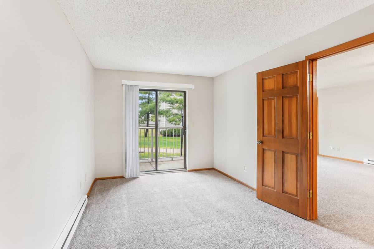 Apartment for rent at 2300-2350 Ridge Dr, Minneapolis, MN 55416