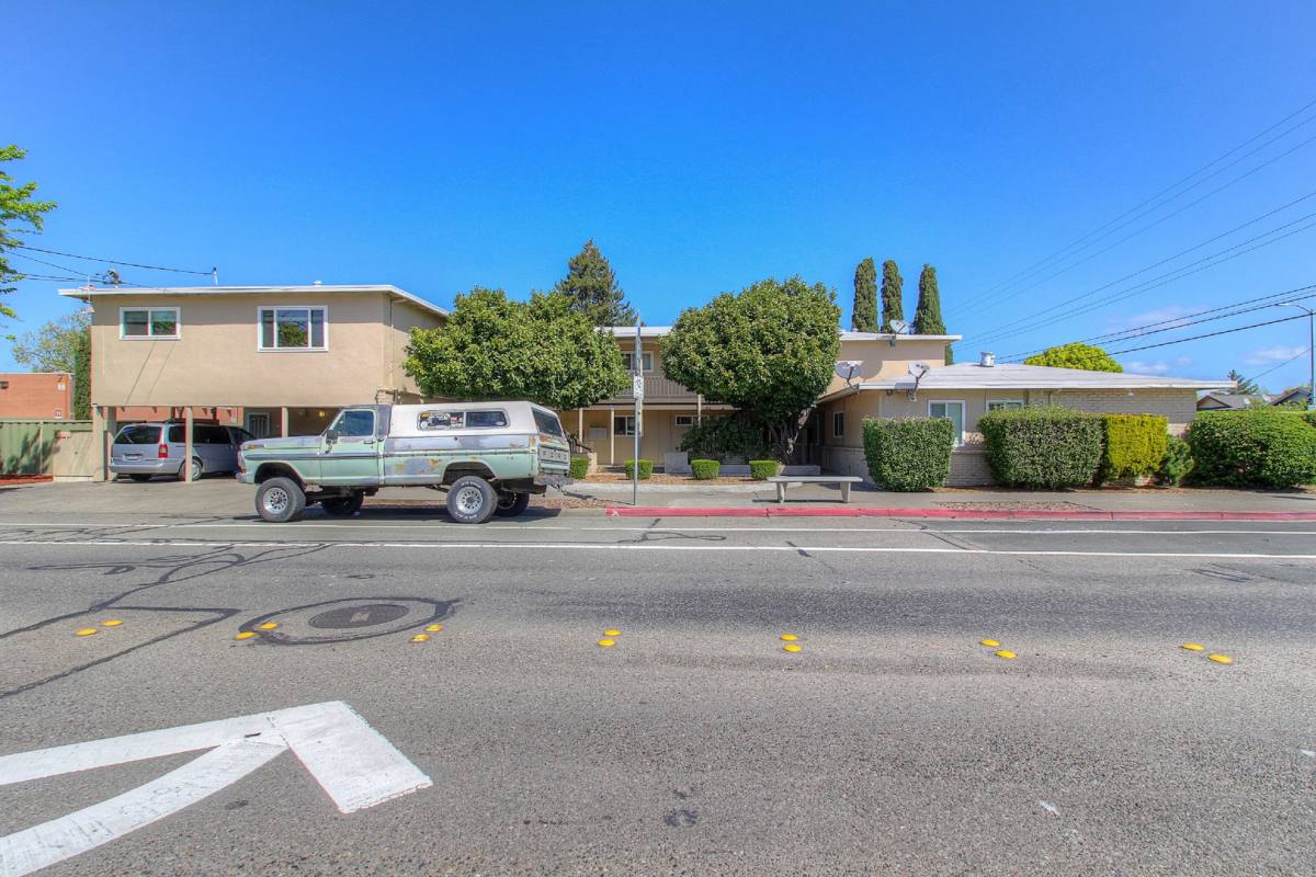 Apartment for rent at 901 Link Lane, Santa Rosa, CA 95401