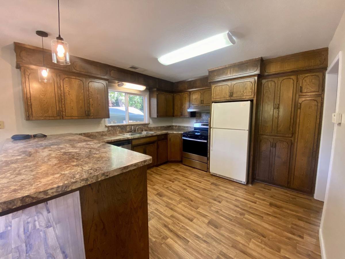 House for rent at 298 E 9th Ave, Chico, CA 95926