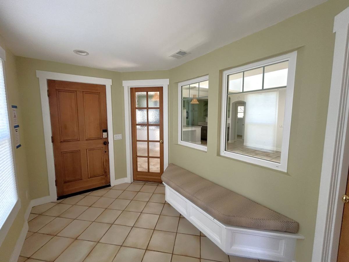 House for rent at 1938 Westminister Ave, Costa Mesa, CA 92627