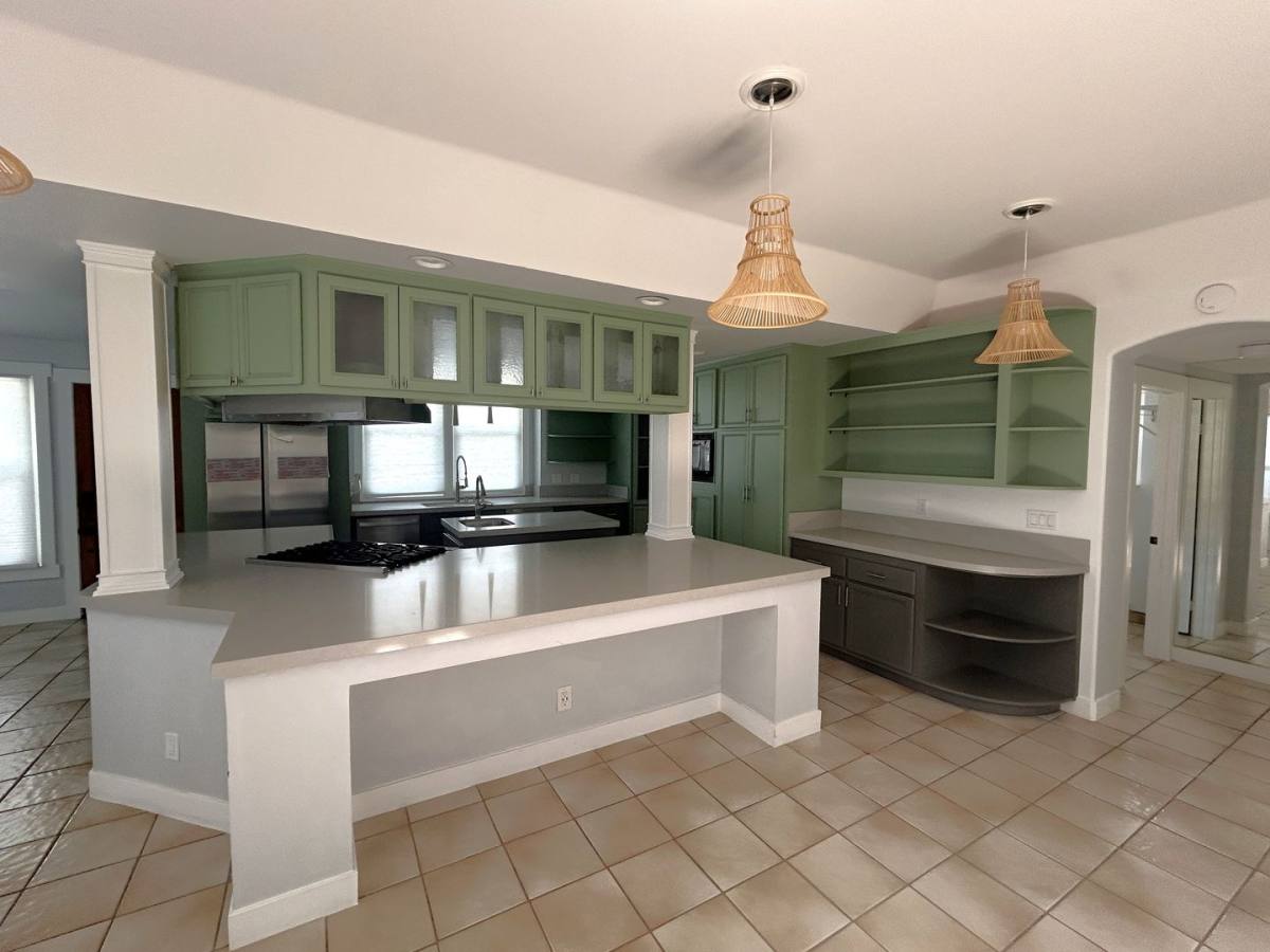 House for rent at 1938 Westminister Ave, Costa Mesa, CA 92627