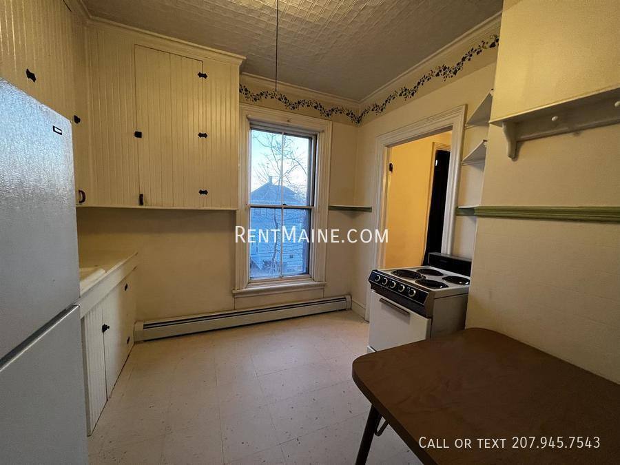 Apartment for rent at 269 French St #C, Bangor, ME 04401