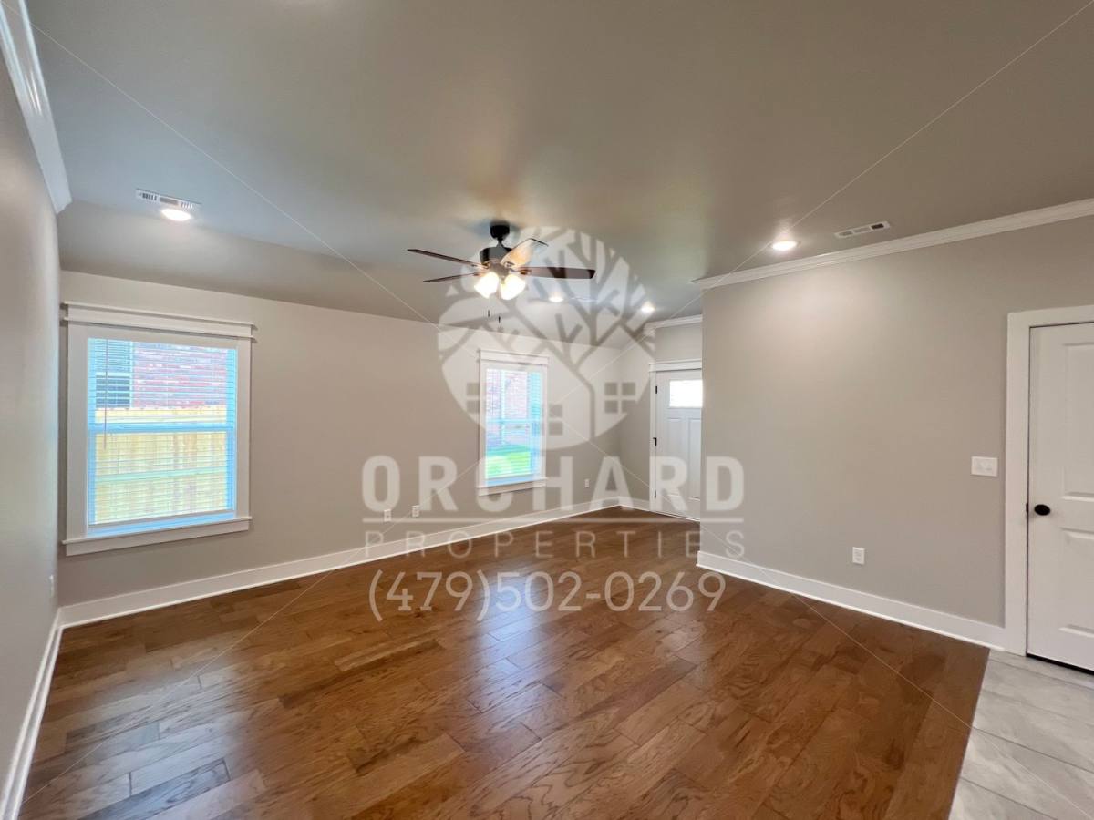 Apartment for rent at 592 Bradford Dr, Springdale, AR 72762