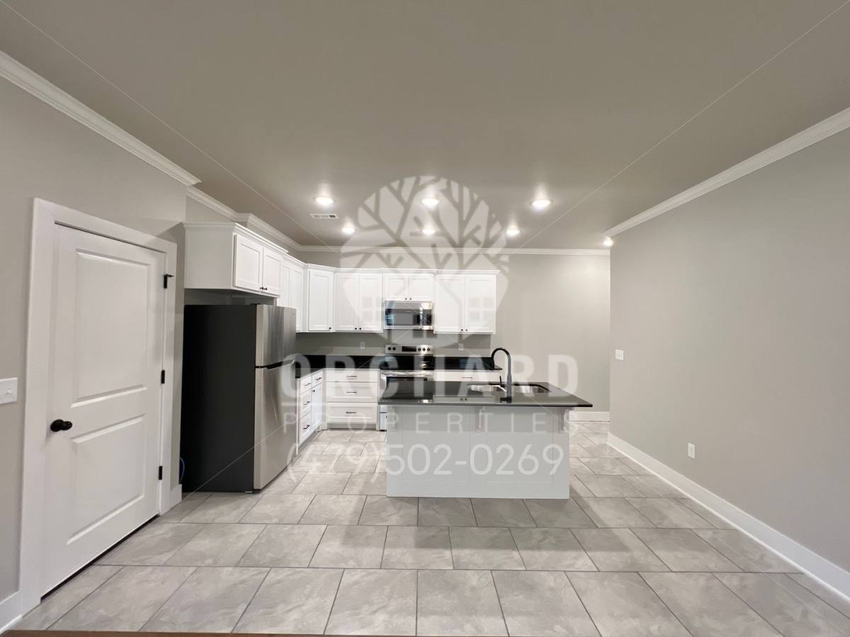 Apartment for rent at 592 Bradford Dr, Springdale, AR 72762