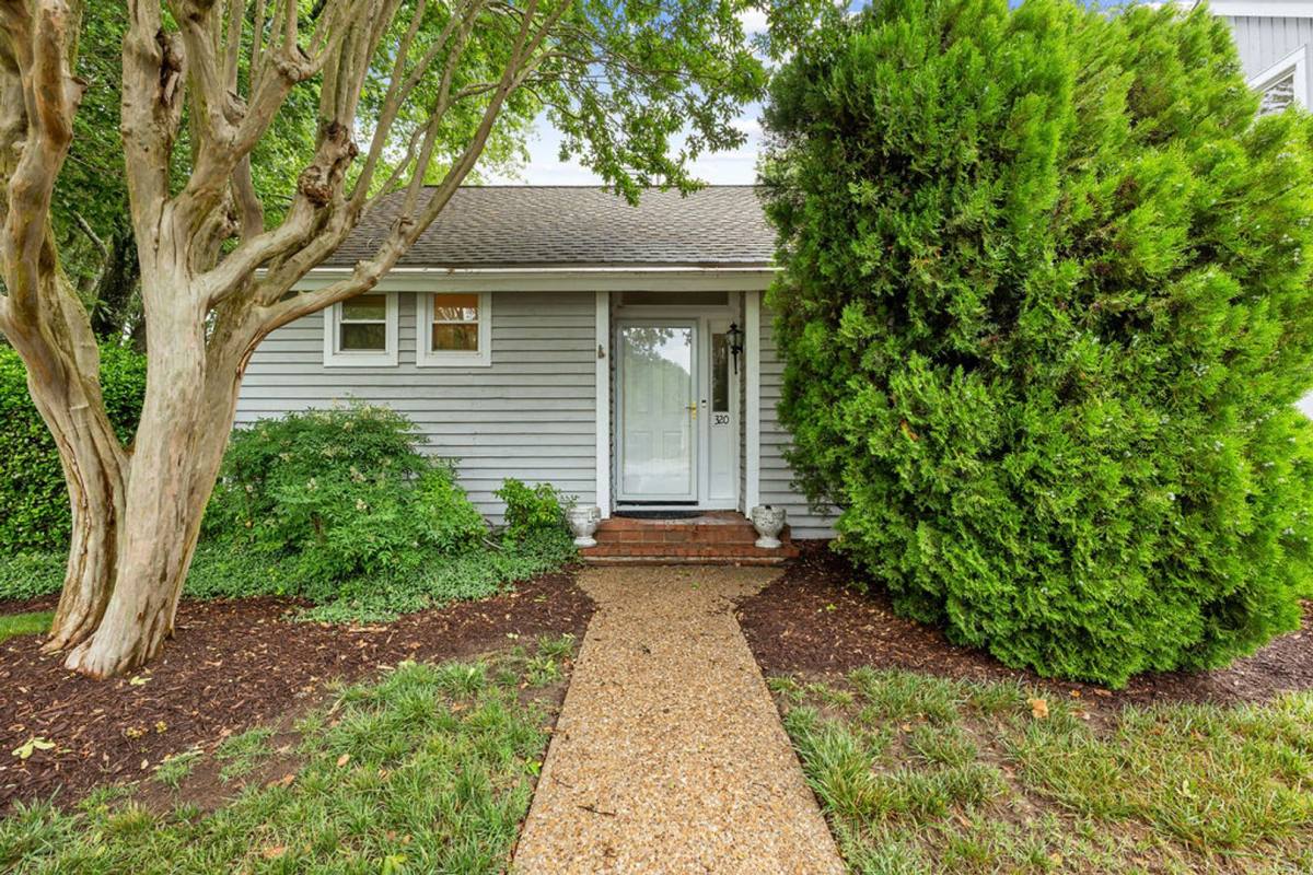 Townhouse for rent at 320 Littletown Quarter, Williamsburg, VA 23185