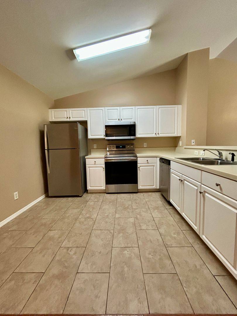 Townhouse for rent at 346 Bell Blvd S, Lehigh Acres, FL 33974