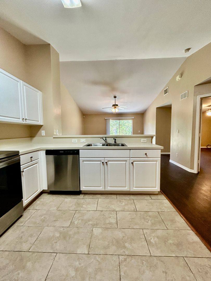 Townhouse for rent at 346 Bell Blvd S, Lehigh Acres, FL 33974
