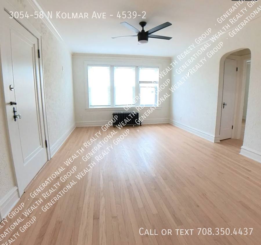 Apartment for rent at 3054-58 N Kolmar Ave #2, Chicago, IL 60641