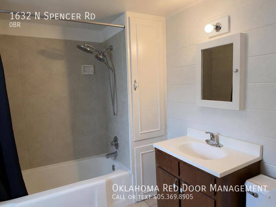 House for rent at 1632 N Spencer Rd, Oklahoma City, OK 73110