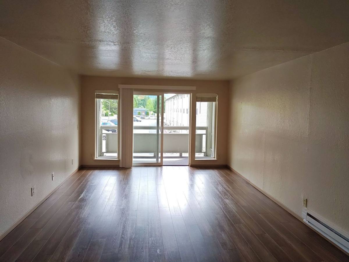 Apartment for rent at 1411 N 26th St, Mount Vernon, WA 98273