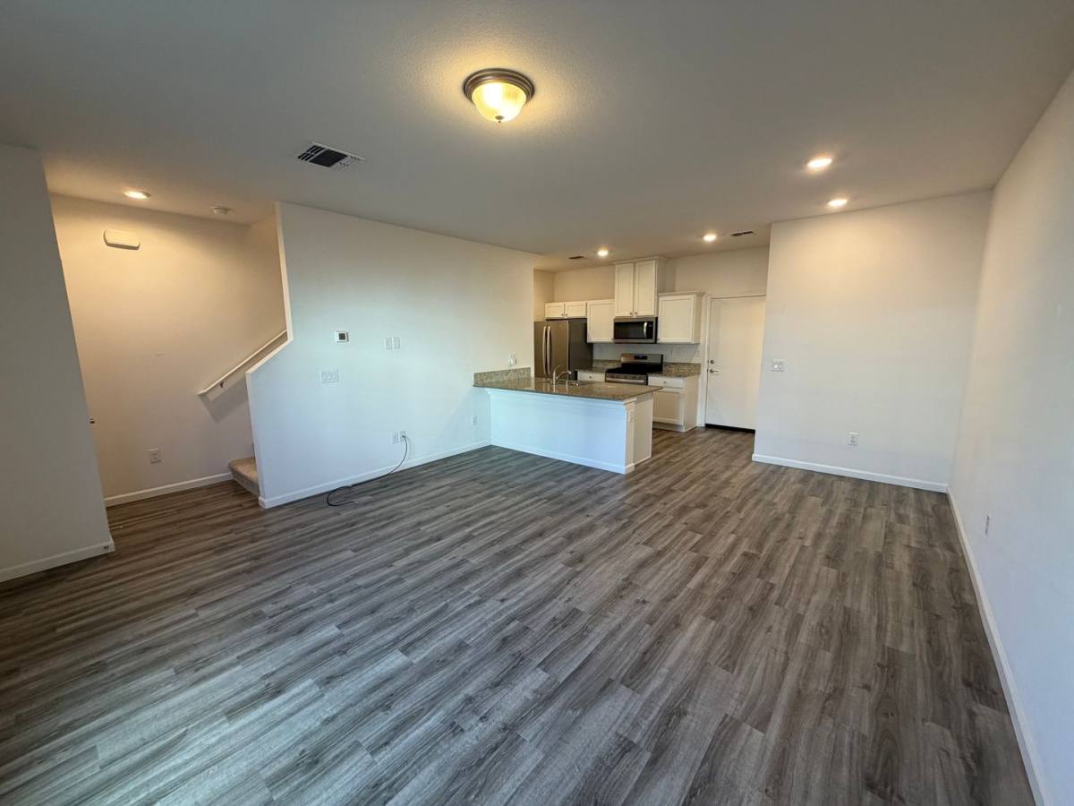 Townhouse for rent at 529 Autumn Breeze Circle, Reno, NV 89511