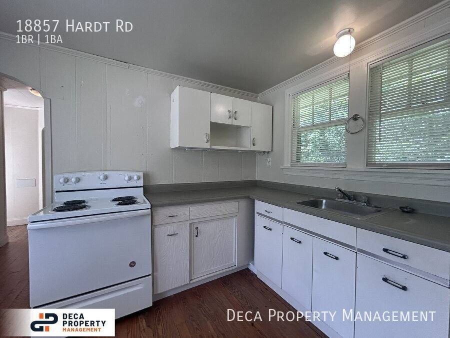 House for rent at 18857 Hardt Rd, Wildwood, MO 63038