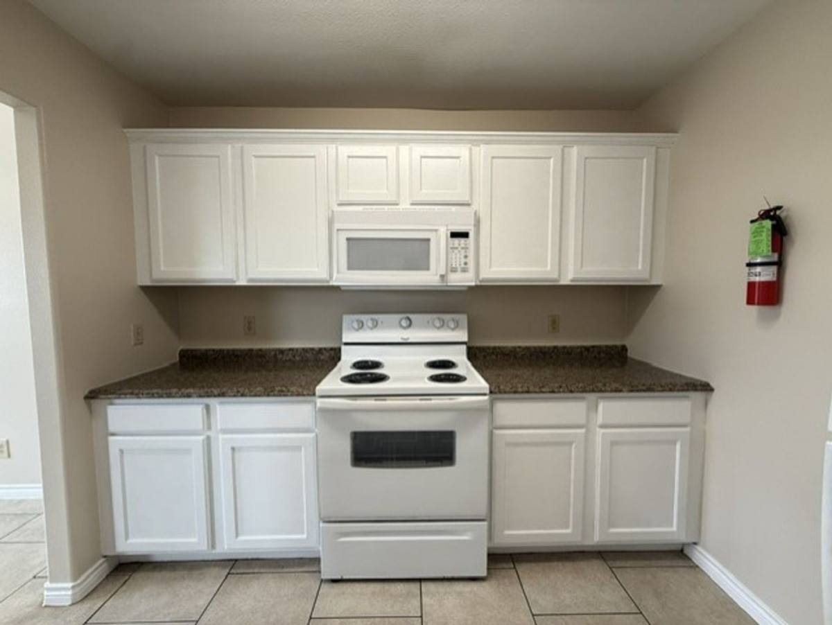 Apartment for rent at 2720 Camelot, Laredo, TX 78041