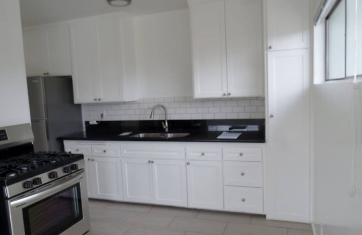 Apartment for rent at 4430 Overland Ave, Culver City, CA 90230