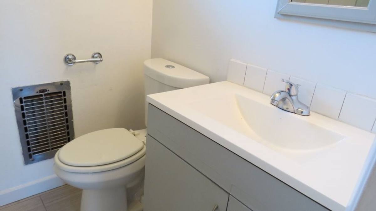 Apartment for rent at 4430 Overland Ave, Culver City, CA 90230