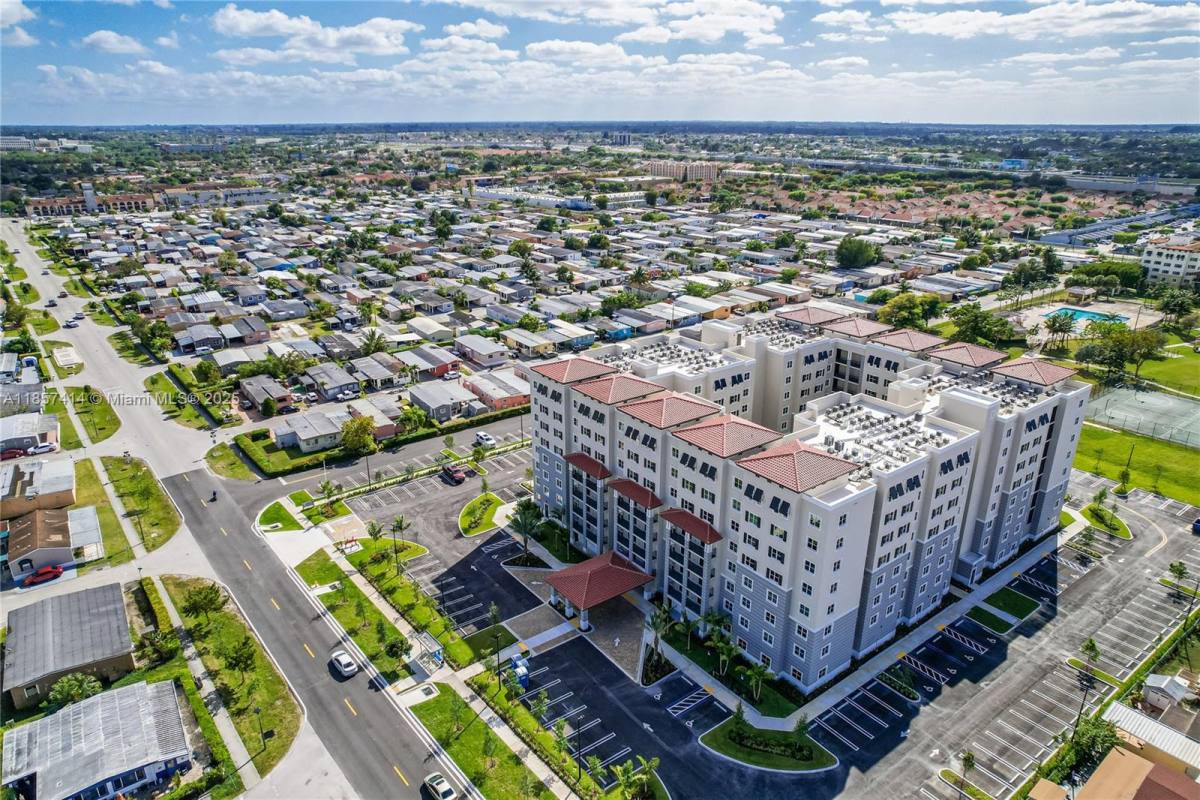 Apartment for rent at 400 NW 112th Ave #323, Miami, FL 33172