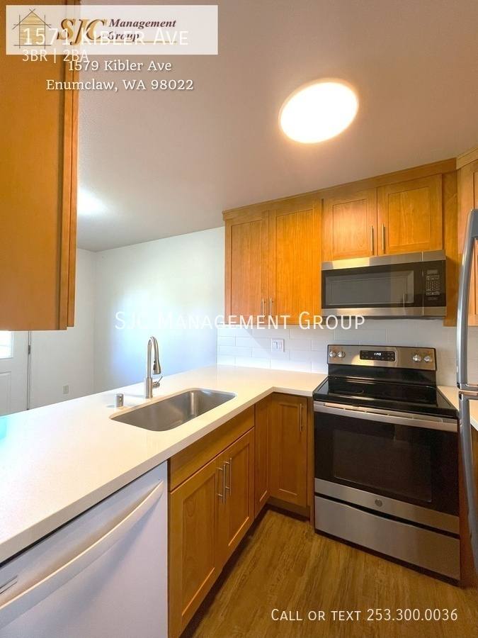 Townhouse for rent at 1571 Kibler Ave, Enumclaw, WA 98022