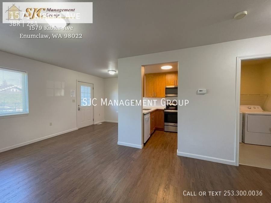 Townhouse for rent at 1571 Kibler Ave, Enumclaw, WA 98022