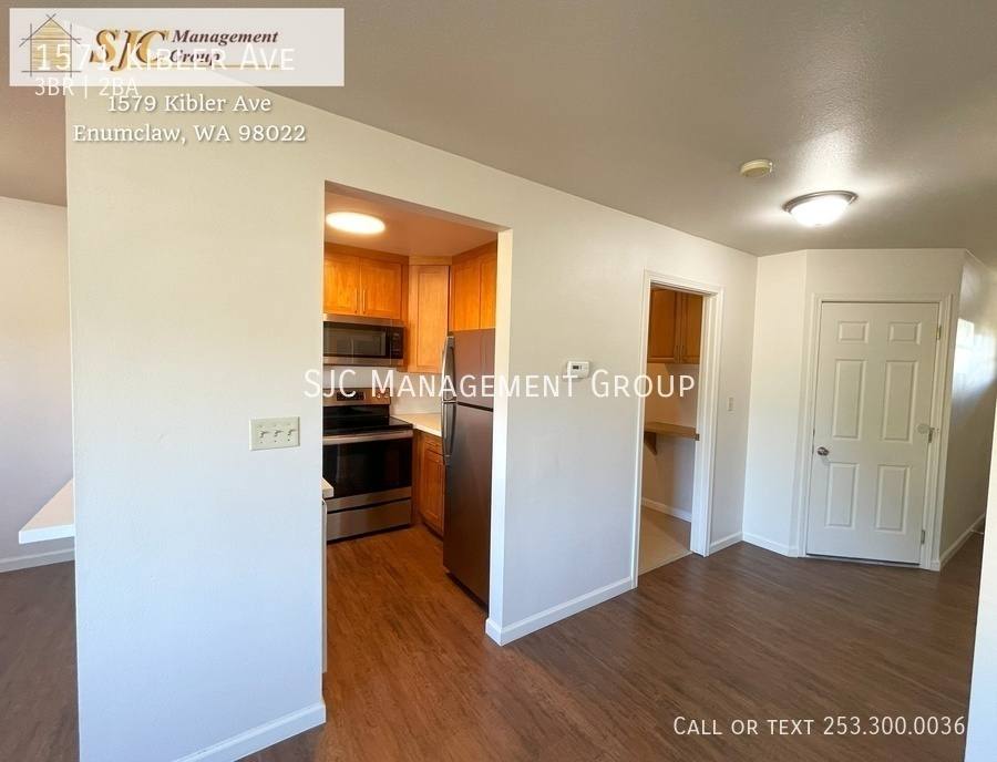 Townhouse for rent at 1571 Kibler Ave, Enumclaw, WA 98022