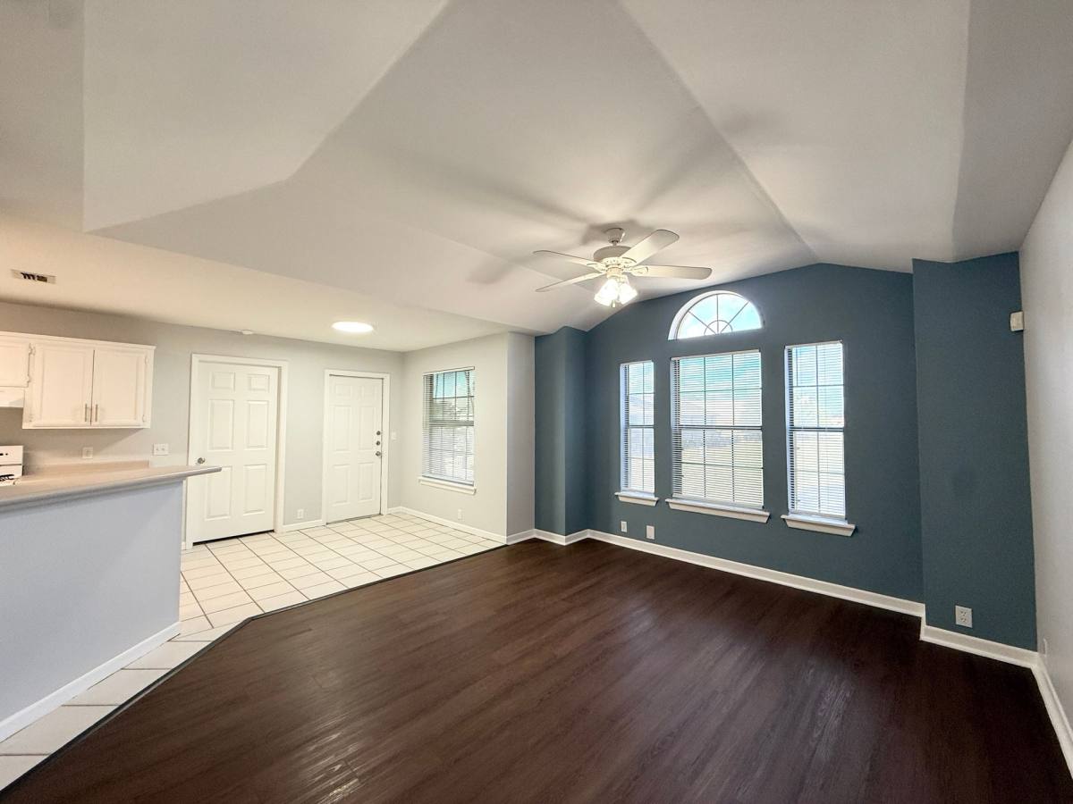 Apartment for rent at 3100 N J St, McAllen, TX 78501