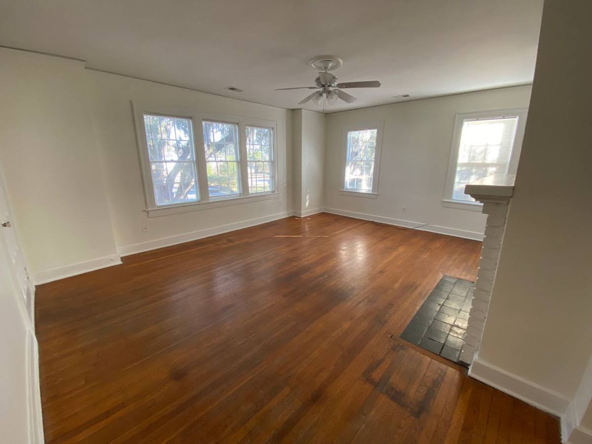 Apartment for rent at 29 E 34th St, Savannah, GA 31401