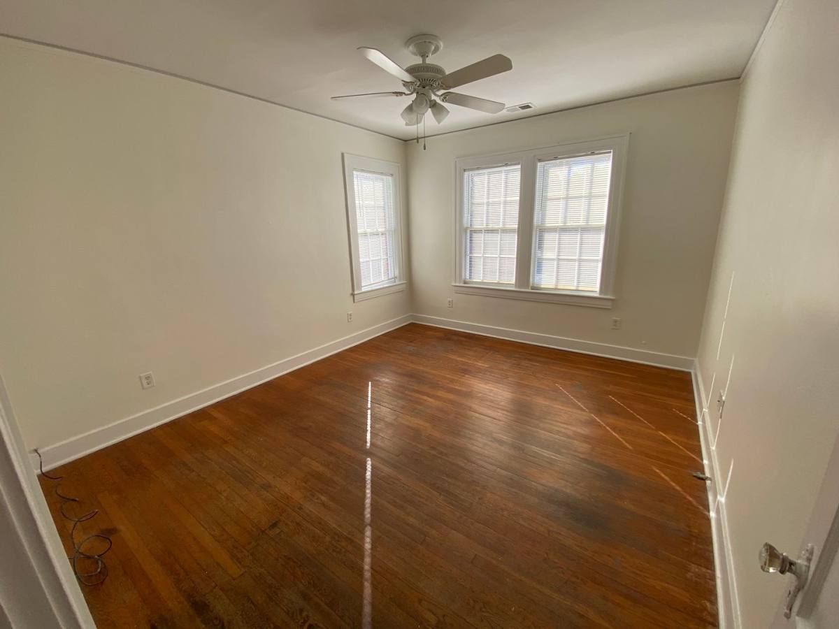 Apartment for rent at 29 E 34th St, Savannah, GA 31401