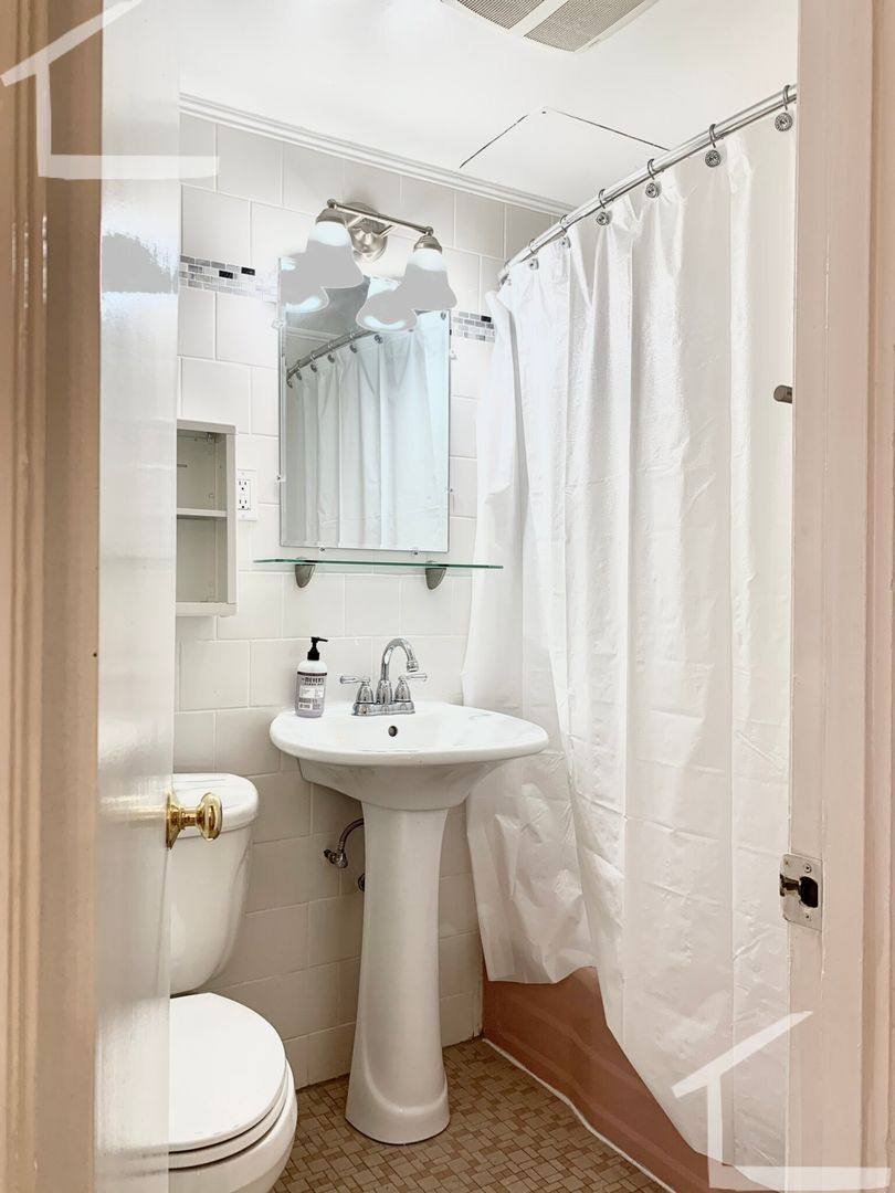 Apartment for rent at 170 Winthrop Rd #17, Brookline, MA 02445