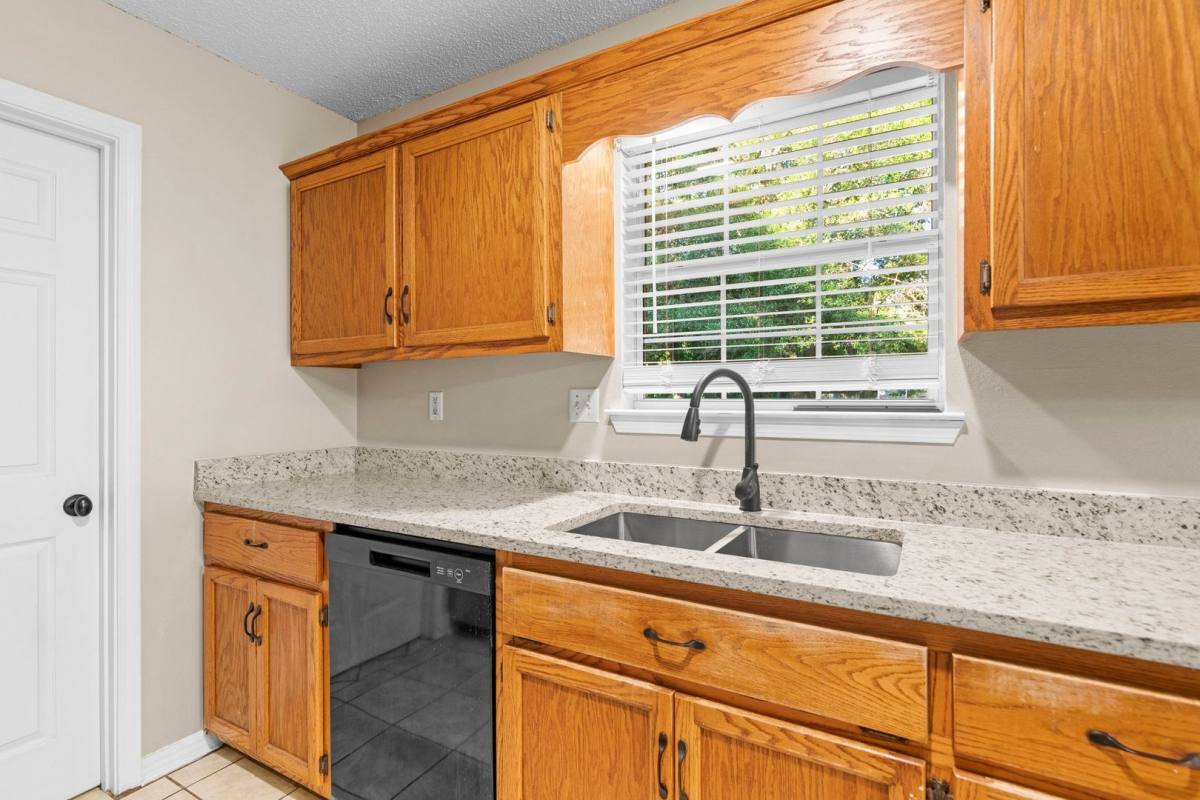 House for rent at 502 Hyde Park Dr, Crestview, FL 32539