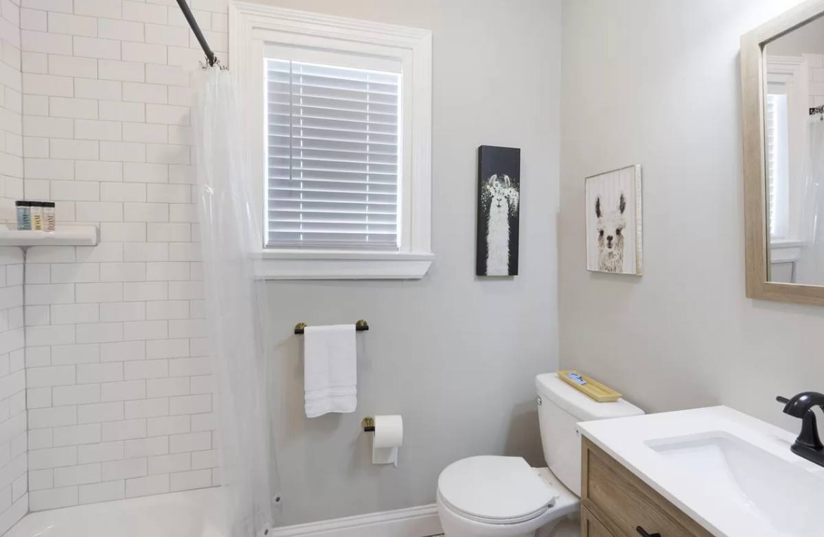 Apartment for rent at 438 Friscoville Ave #1, Arabi, LA 70032
