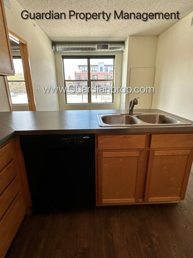 Apartment for rent at 811 4th St SE, Minneapolis, MN 55414