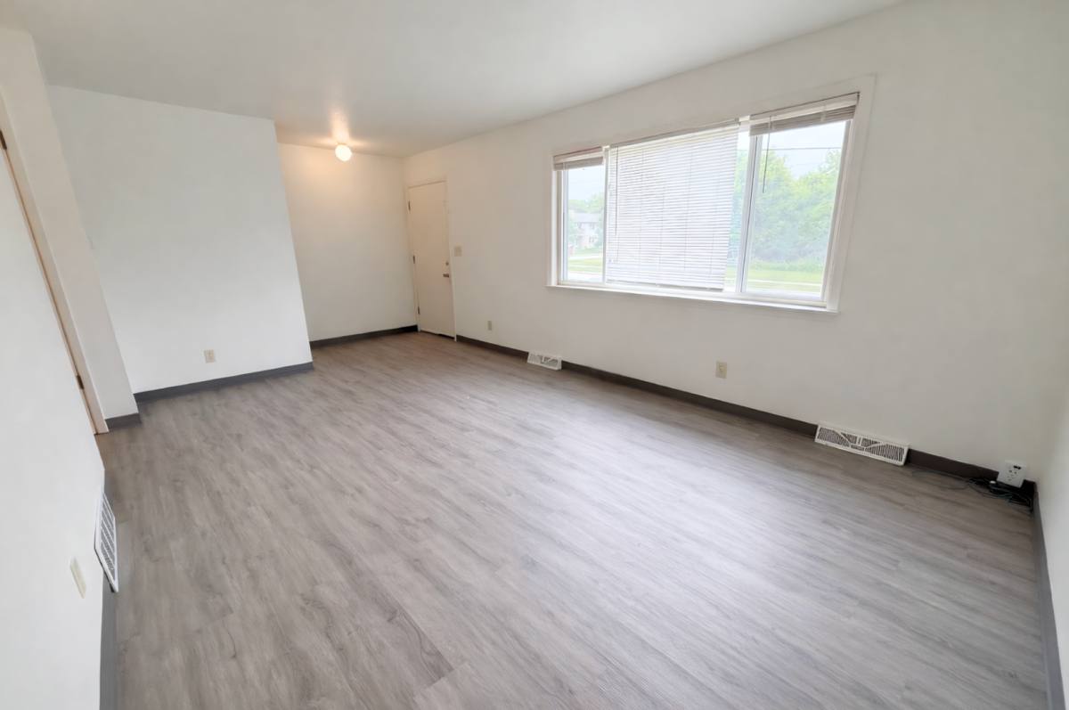 Townhouse for rent at 836 Lois Court #836, Hartford, WI 53027