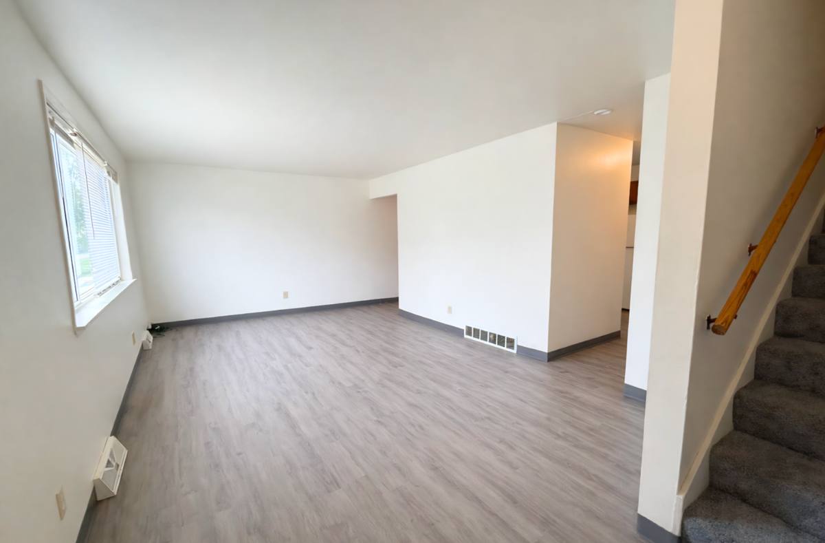 Townhouse for rent at 836 Lois Court #836, Hartford, WI 53027