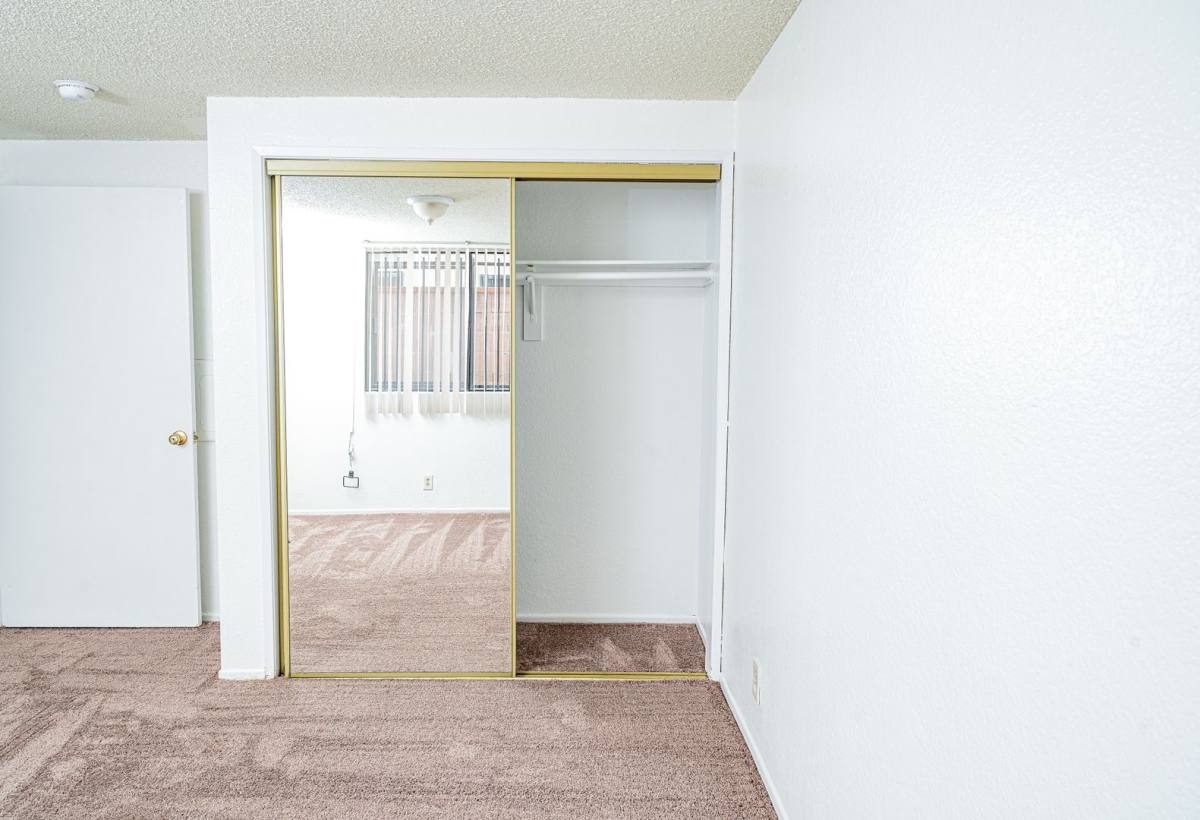Apartment for rent at 12100 Birch Ave, Hawthorne, CA 90250