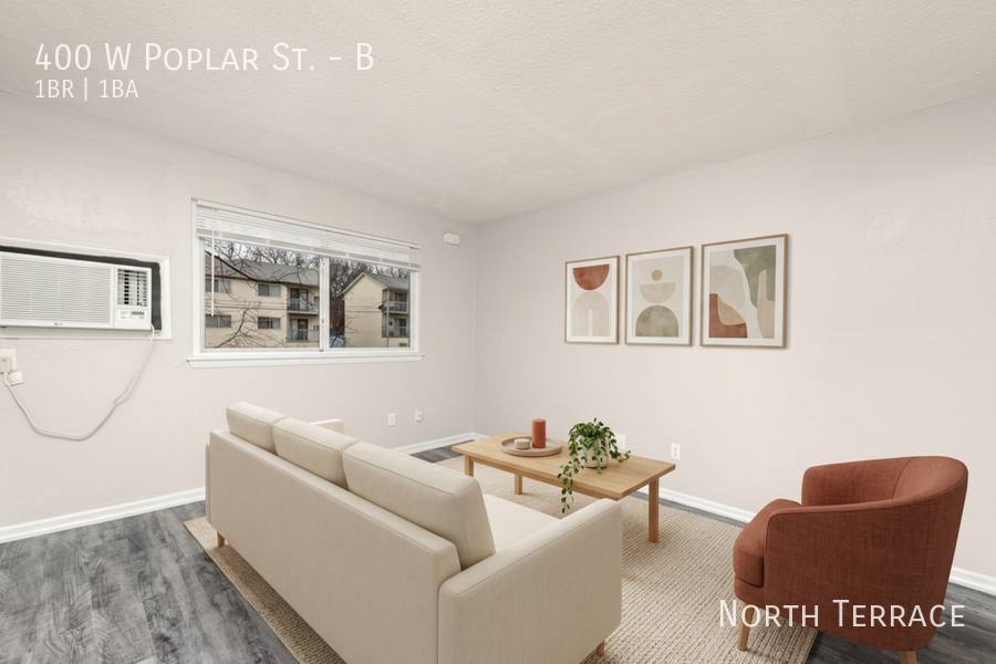 Apartment for rent at 400 W Poplar St #B, Olathe, KS 66061