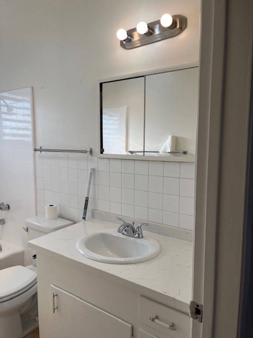 Apartment for rent at 942 Arcadia Ave, Arcadia, CA 91007