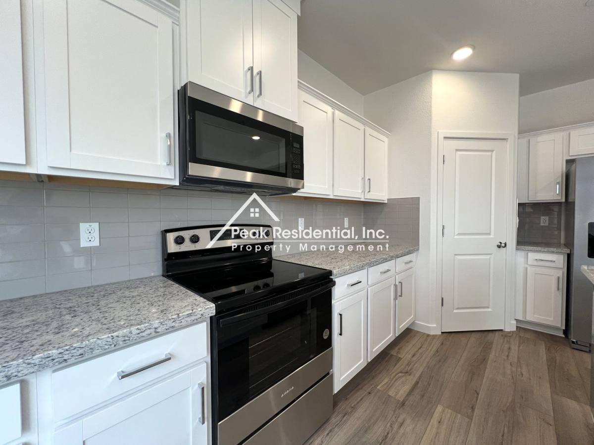 House for rent at 5218 Senesta Circle, Sacramento, CA 95824
