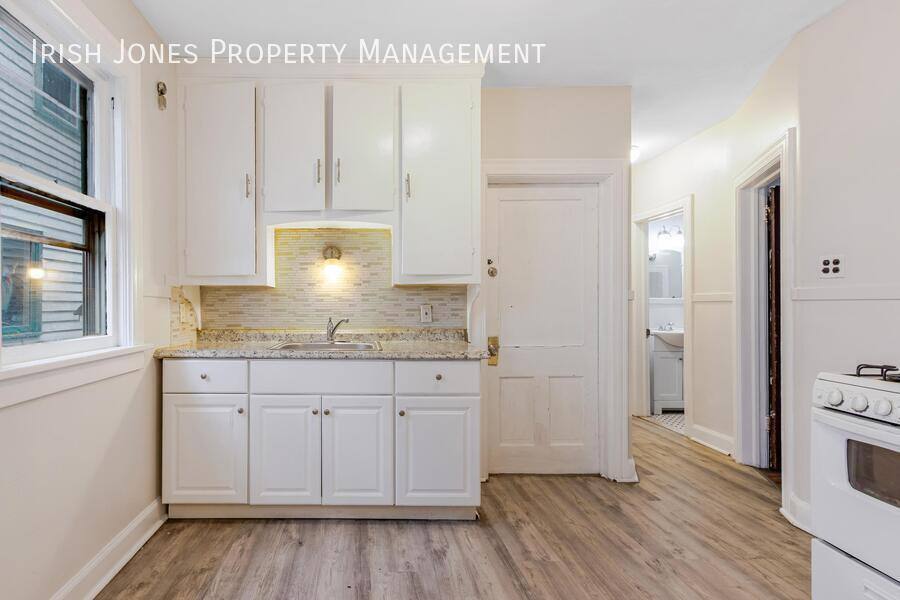 Apartment for rent at 104 Grote St, Buffalo, NY 14207